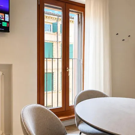 A&d Flat Your In Centre 6 Guests Apartamento